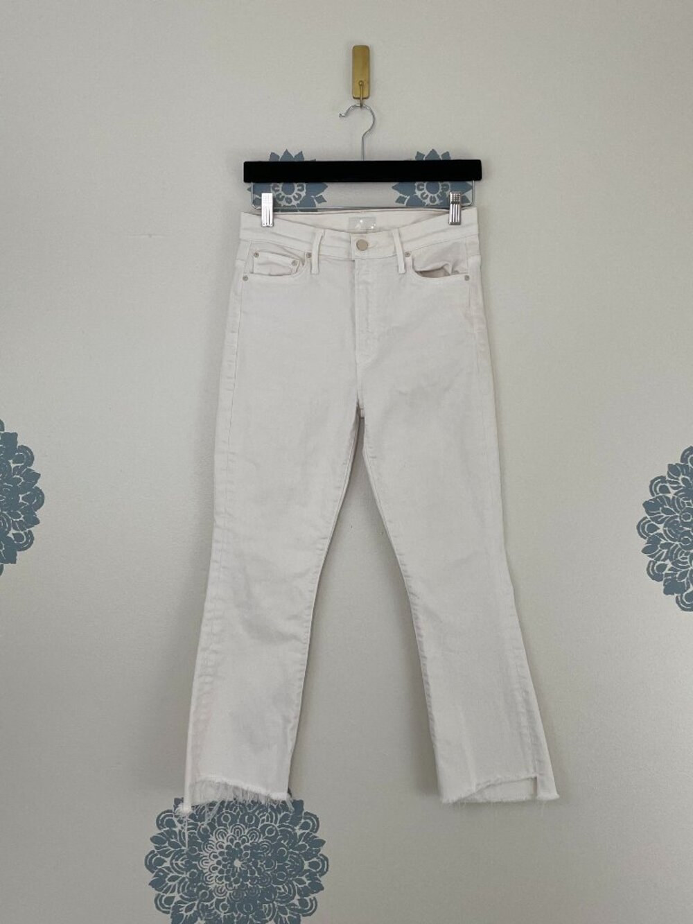 Mother The Insider Crop Step Fray Jeans in Cream Puff Size 28